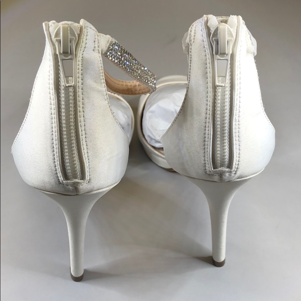 (P245) I. Miller Reza Womens Pumps 10M - Picture 3 of 6